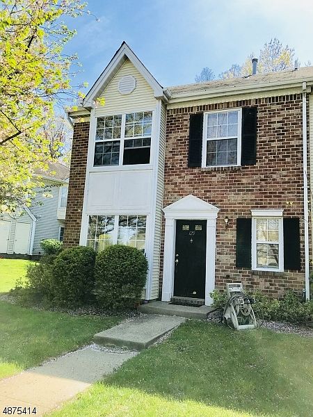 1st image of 129 LINDSEY CT