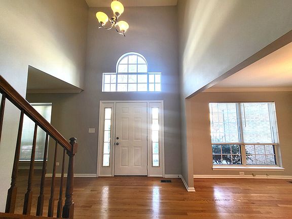 4th image of 541 Meadowview Dr