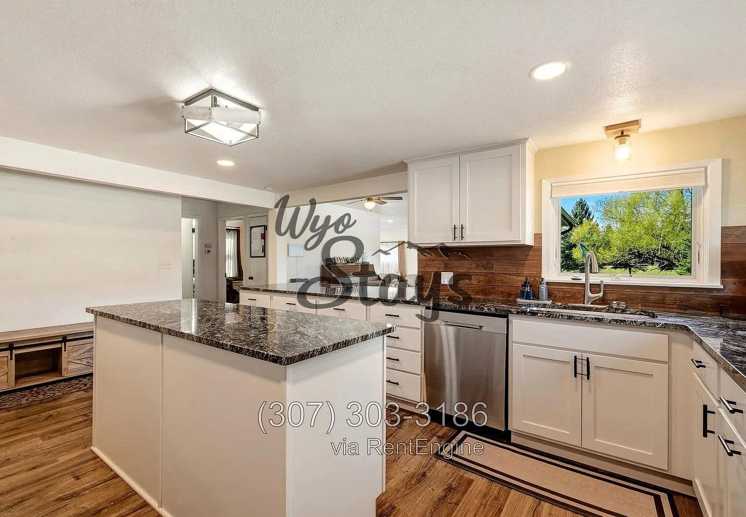 3 bed, 2.5 bath, 2336 sqft, $3,100 — Photo 4