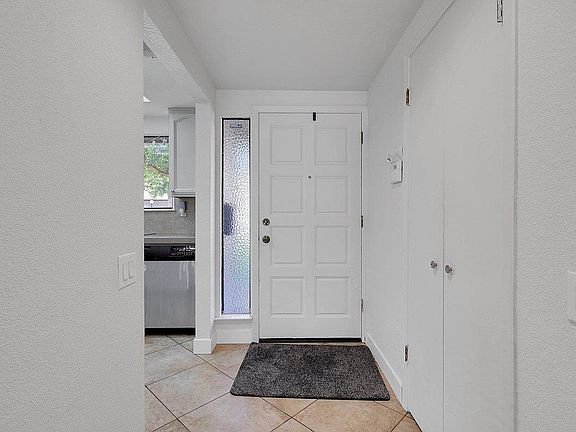 3rd image of 5522 Chianti Way