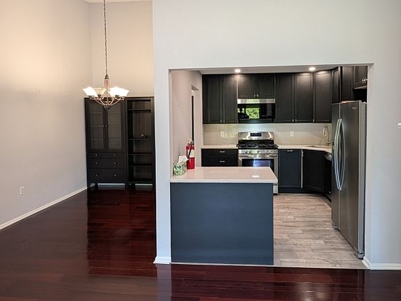 5th image of 318 English Place #318