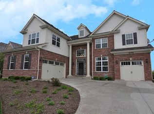 1045 Moray Dr, Inverness, IL 60010