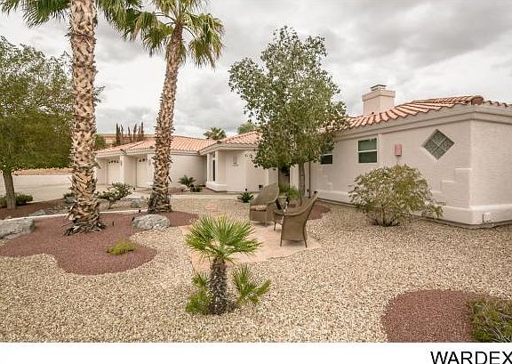 3rd image of 3550 Desert Rose Dr