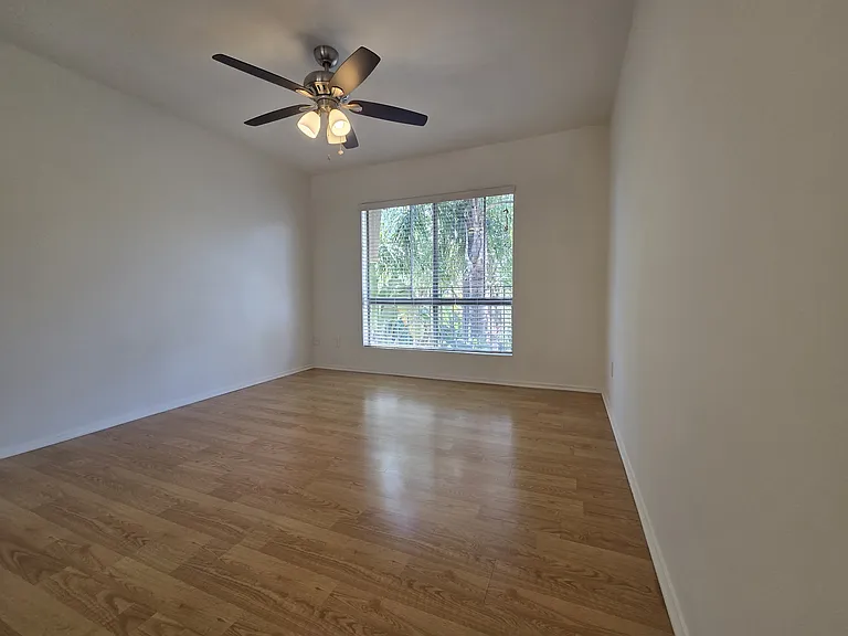 854 Westbourne Dr. — Photo 20
