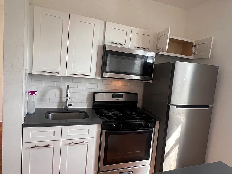 783 Kennedy Blvd — Photo 10