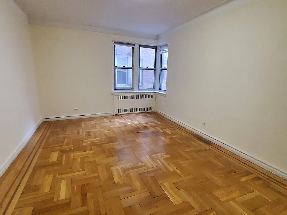 1st image of 41-20 46th St APT 3L
