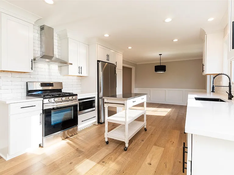 5485 Hammersmith Dr — Photo 17