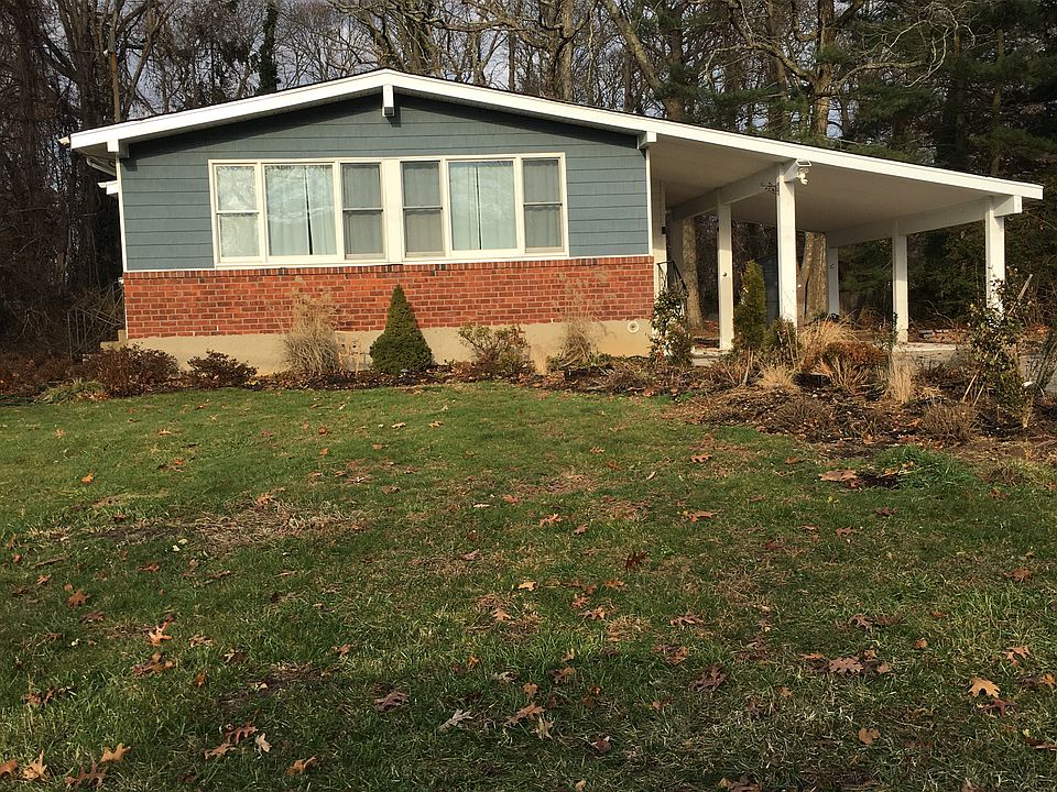 1st image of 81 Chateau Dr
