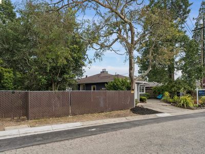 Summit Rd, Berkeley, CA, 94708