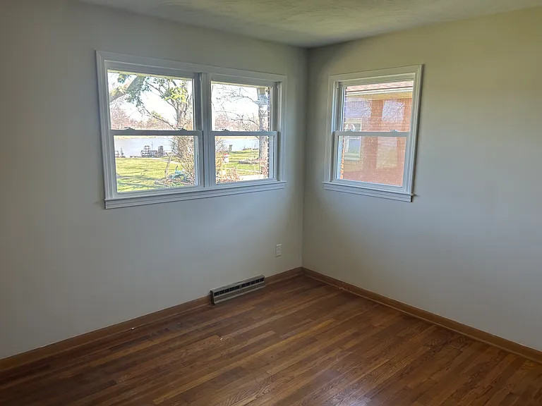1876 Riviera Dr — Photo 8