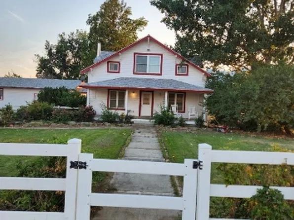 1224 Copco Rd, Hornbrook, CA 96044