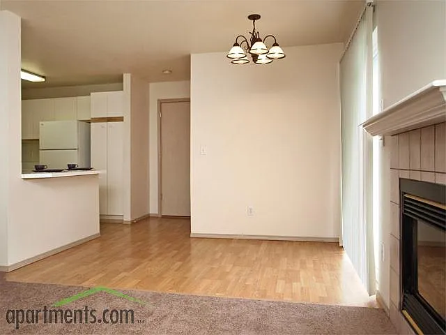 Noble Court Estates — Photo 24