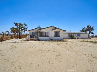 6367 Dos Palmas Rd, Phelan, CA 92371