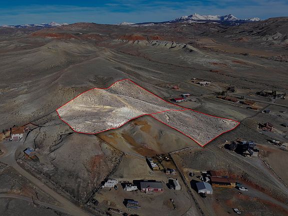 2nd image of 5 Deer Rd #4