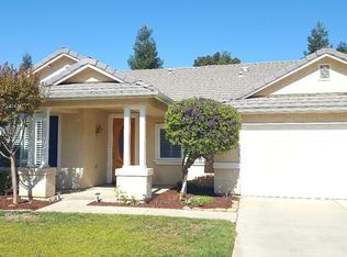 946 W Kimball Ave, Visalia, CA