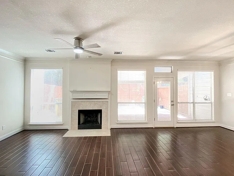 54 Alderon Woods Pl — Photo 6