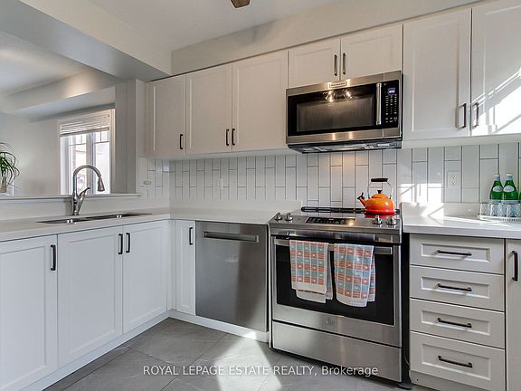 5th image of 2 Hedge End Rd #78