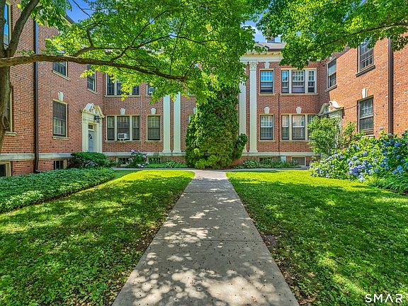 2nd image of 496 Whitney Avenue #7C