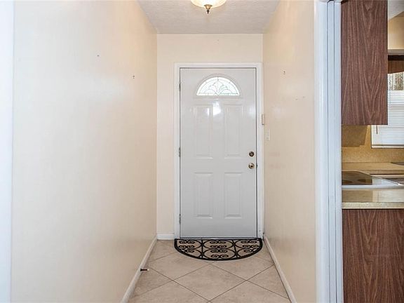 3rd image of 3824 Ravenna Dr