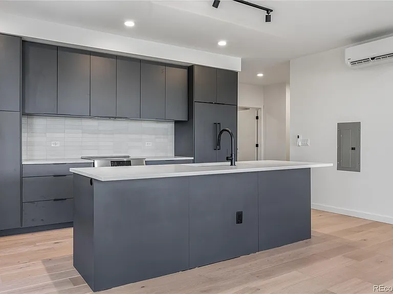 1601 Park Ave #307 — Photo 5