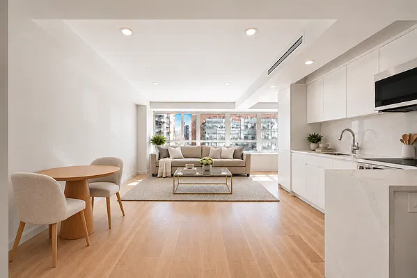 Living room, photo 1