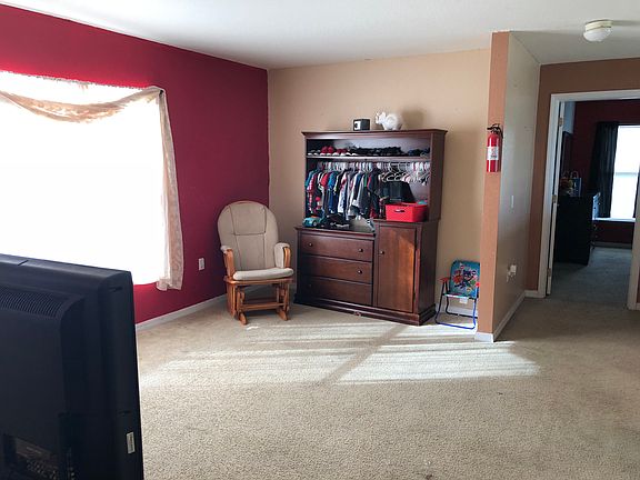 2nd image of 477 Shadow Lakes Dr