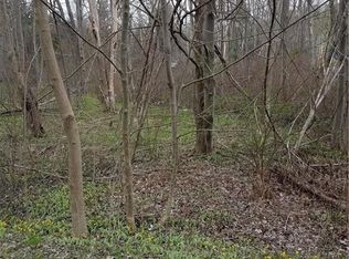 Mitchell St, Erie, PA 16509