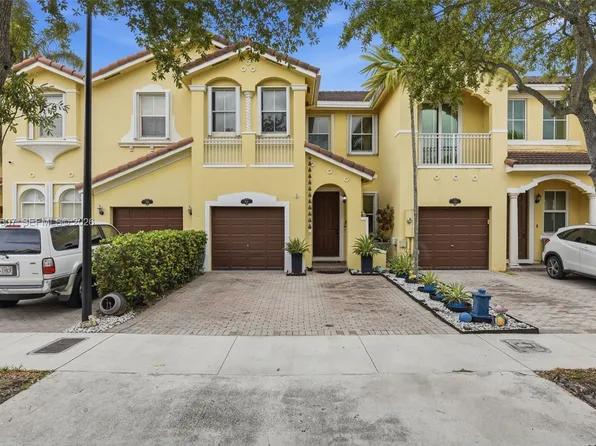 914 SW 151st Pl, Miami, FL 33194