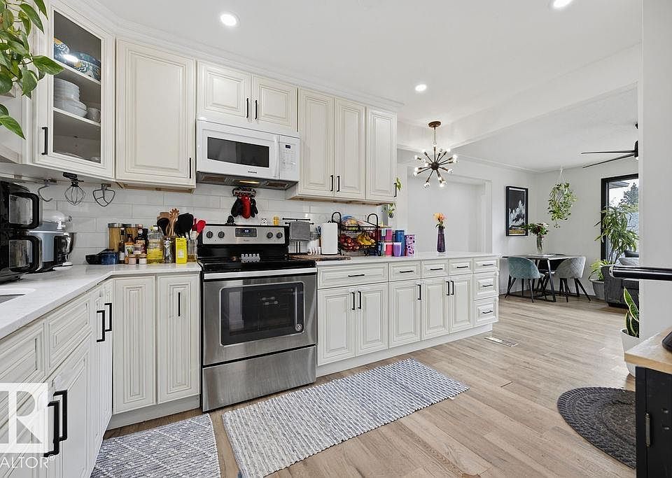 1st image of 10932 151st St NW