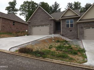 422 Cromwell St, Harrogate, TN 37752