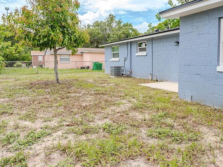 217 Betty Ave — Photo 31