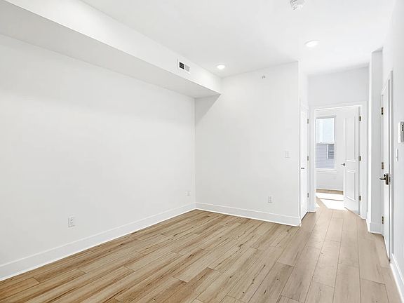 2nd image of 2524 Cecil B Moore Ave #3