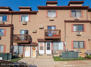 73 Gardenia Ln #A, Staten Island, NY 10314