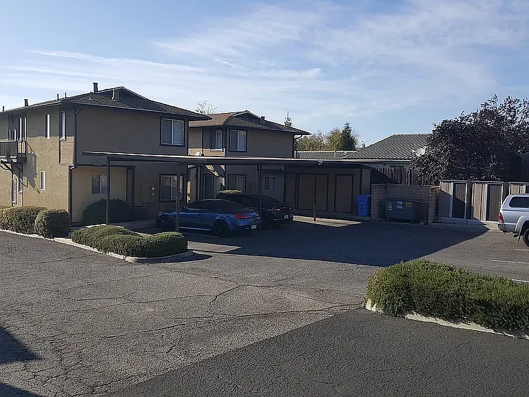 715 Creston Rd #D — Photo 25