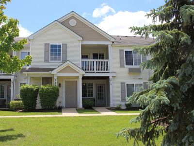 213 Silverstone Dr Unit 213, Carpentersville, IL, 60110