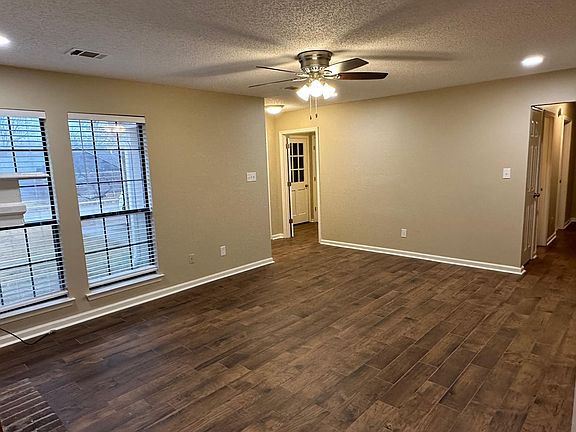 2nd image of 365 Taylors Way