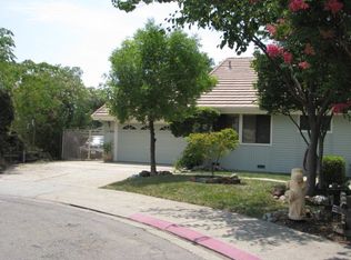 11061 Tanglewood Dr, Auburn, CA 95603