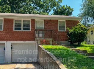 1707 S Glenwood Ave, Independence, MO 64052