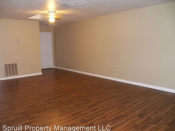 3rd image of 121 Logan Dr #A