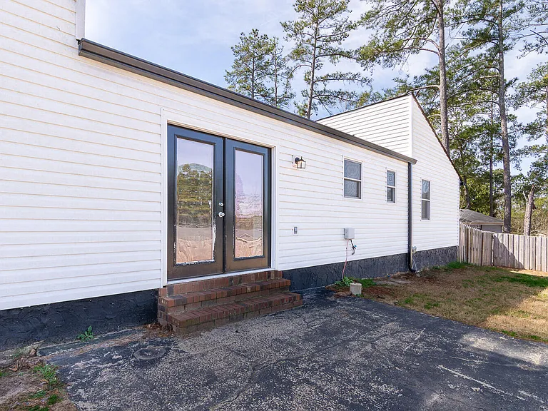 2115 Oakleaf Ct — Photo 21