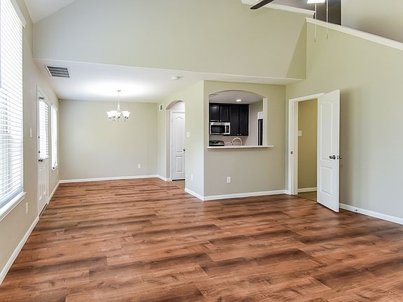 5th image of 251 Sea Breeze Dr