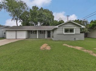 6922 Roos Rd, Houston, TX 77074