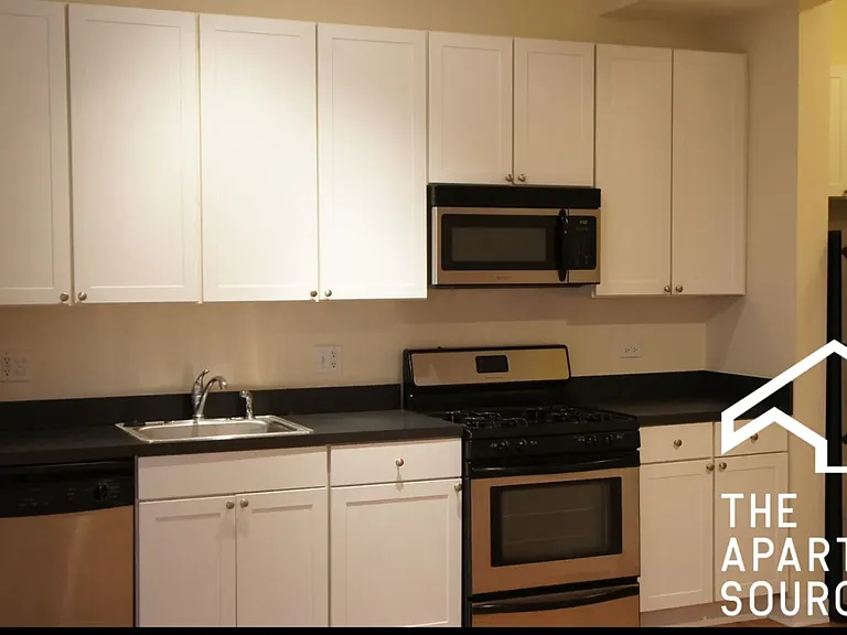 4715-27 N Sheridan Rd #4715-22S — Photo 5