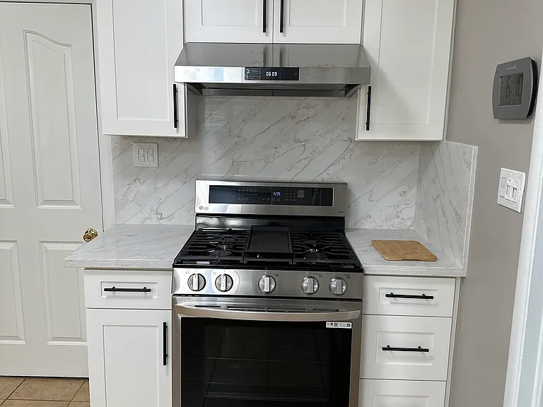 1777 Jonathan Ave — Photo 2