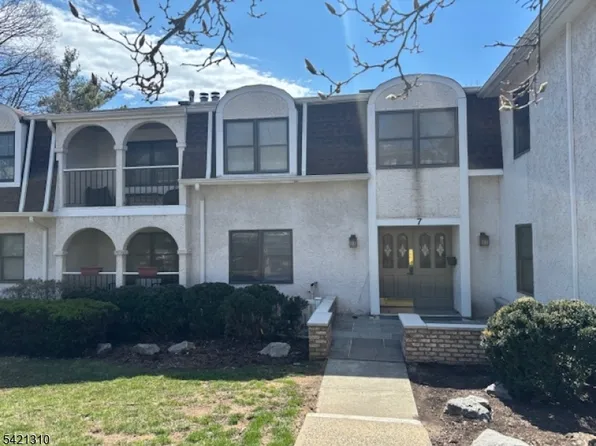 7 Heritage Dr #G, Chatham, NJ 07928