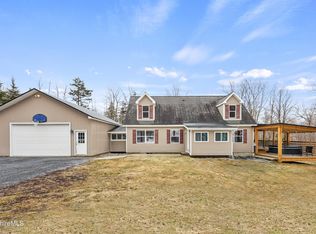 43 Bergblume Cir, Stamford, VT 05352