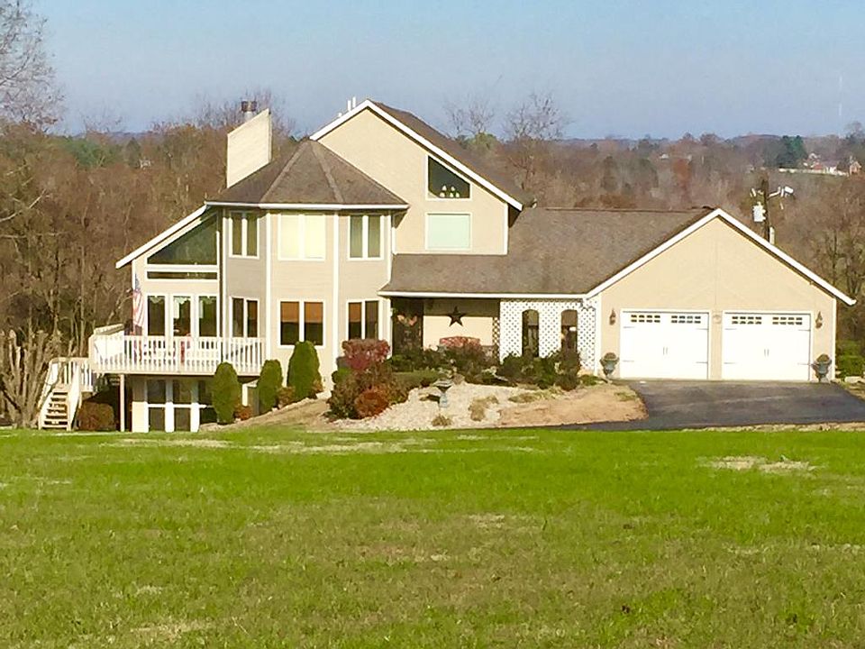 1st image of 130 Pine Lake Dr
