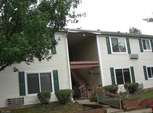 46 Bolton Ct, Somerset, NJ 08873