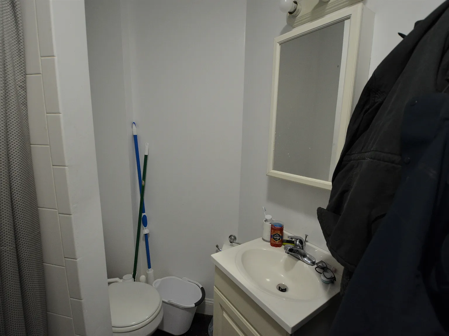 Studio, 999 sqft, $2,000 — Photo 2