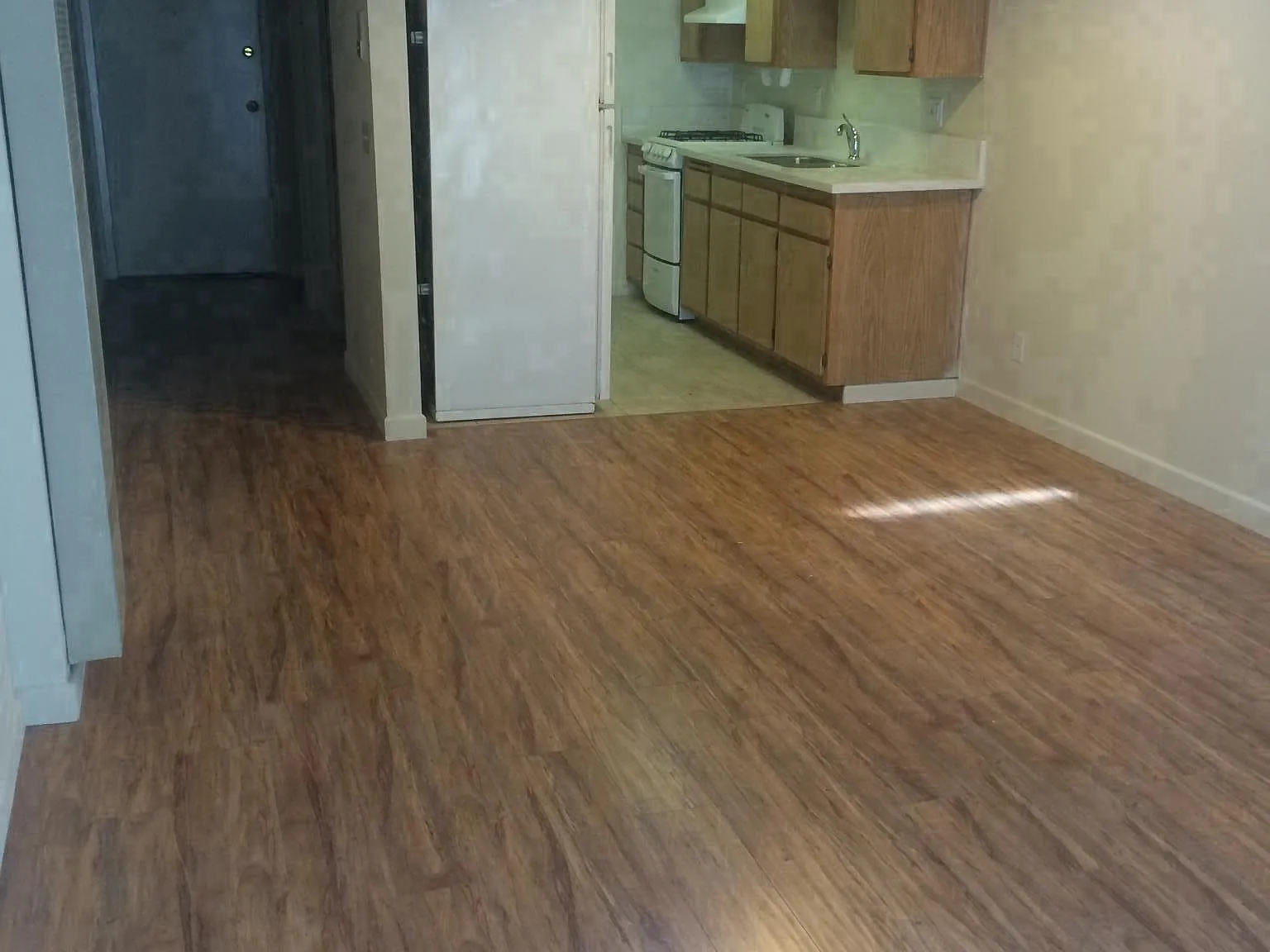 Diamond Head Apartments — Photo 4